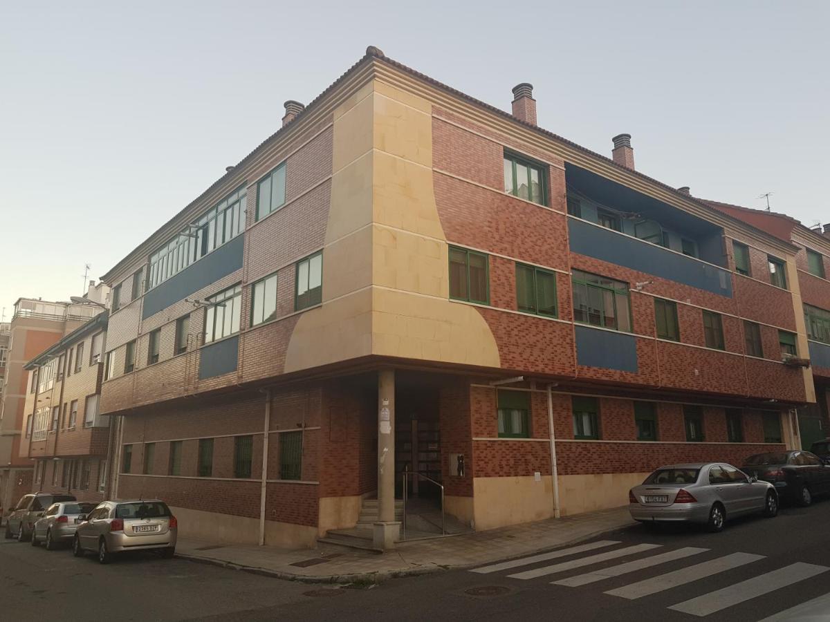 Www Goyahospitales Es Lejlighed León Eksteriør billede